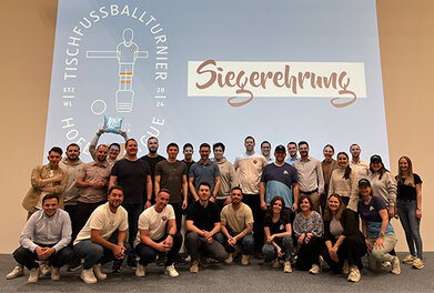 Gruppenfoto Tischfußball Turnier